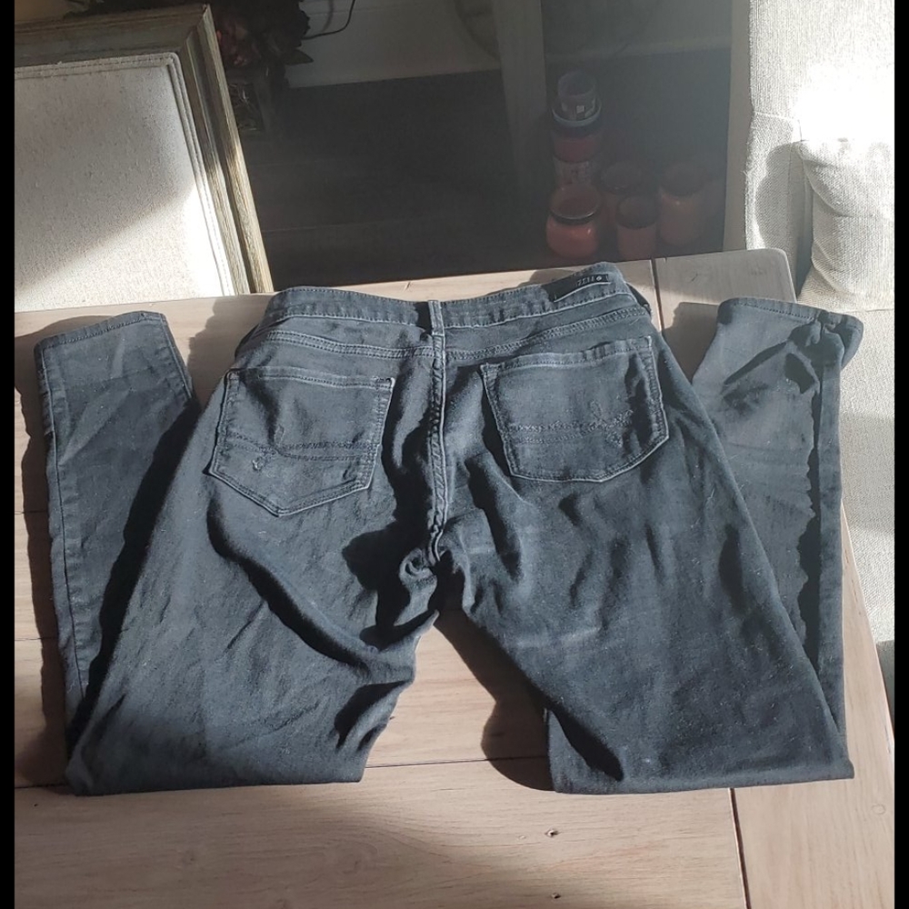 Size 9 Black Denizen/Levi's Jeggings